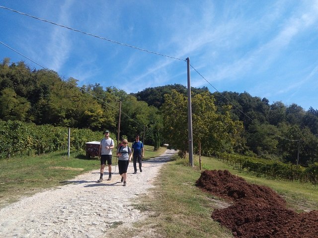 Tra Calanchi e Castelli