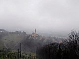Un Anello tra Vigneti e Castelli